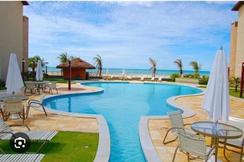 Porto das Dunas Apartment | Ocean View Getaway at Porto das Dunas - 4-Star Retreat
