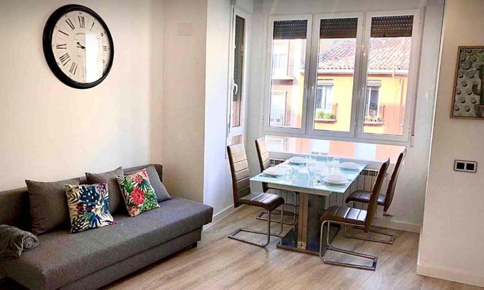 El Gancho Apartment | Family-Friendly Stay at Apartamento Vive Zaragoza II
