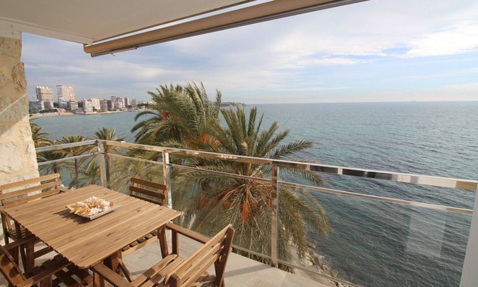 L'Albufereta Apartment | Relaxing Ocean View at APARTAMENTO VORAMAR - 9.4/10 Rating