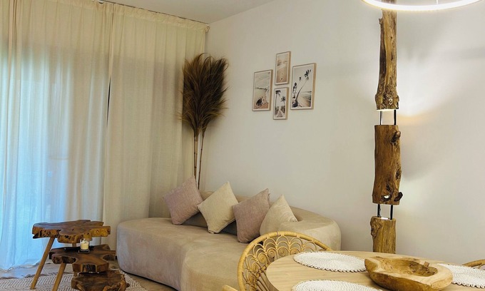 Vera Apartment | Relaxing Zen Garden Retreat with Pool & Ocean Views