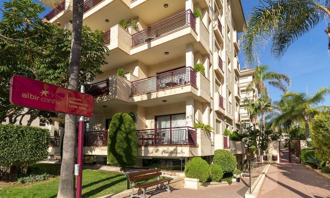 El Albir Apartment | Discover Albir Confort Avenida: Ocean View with Spa Amenities