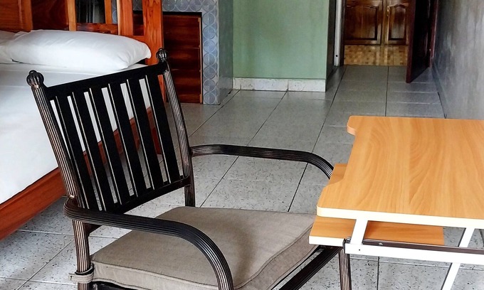 Paso Canoas Apartment | Comfortable Amueblado Apartments with Spa and Hot Tub