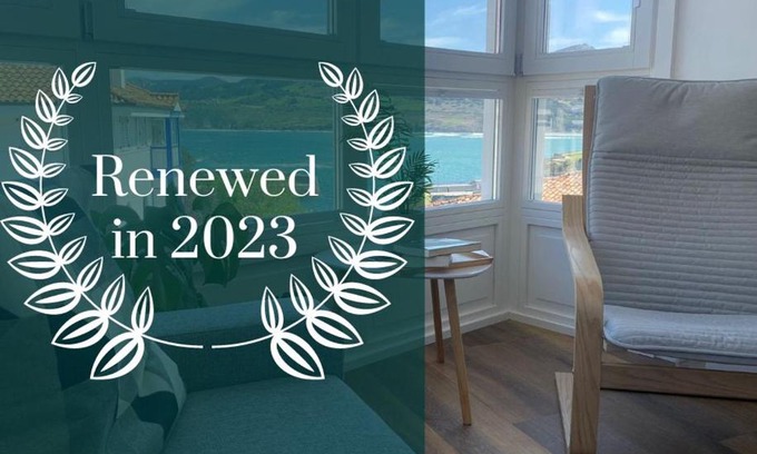 Mundaka Apartment | Oceanfront Retreat at APARTAMENTOS ARATUSTE - Rated 9.6