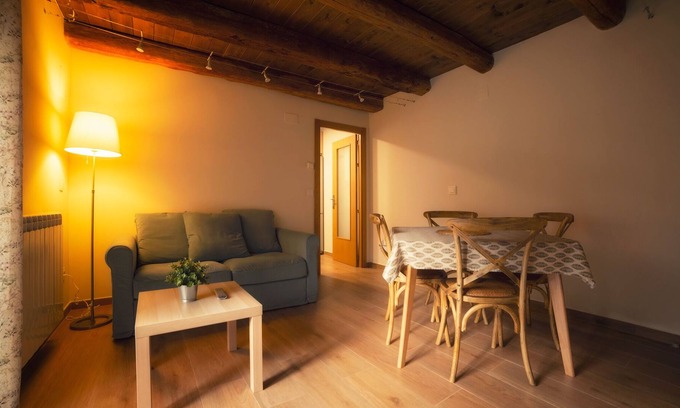 Borau House | Family-Friendly Apartamentos Camino de la Val - Lopán