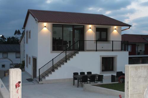 Ordes Apartment | Pet-Friendly Apartamentos Camino Inglés II with 9.5 Rating