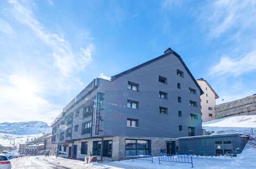 Pas de la Casa Apartment | Guest Rated: Apartamentos Caribou with Family-Friendly Amenities