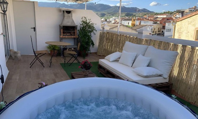 Pozo Alcon Apartment | Pet-Friendly Apartamentos CAZORLA-ALCON with Hot Tub