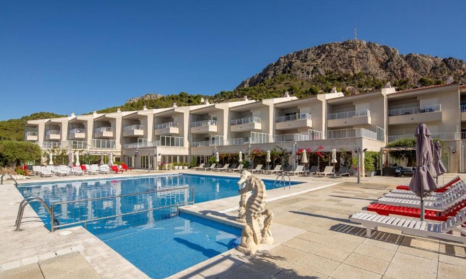 L'Estartit Apartment | Pet-Friendly Apartamentos Centremar with Ocean Views