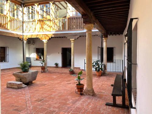Old Town Apartment | Pet-Friendly Comfort at Apartamentos Centro del VINO Tandal