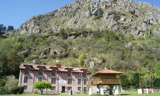 San Juan de Parres Apartment | Oceanfront Apartamentos Don Clemente with Ocean Views