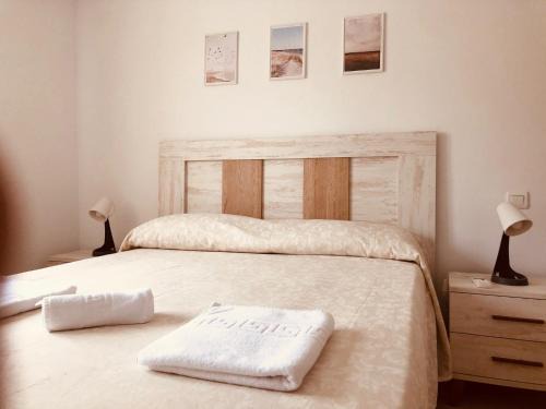 La Guardia Apartment | Pet-Friendly El Barco Apartments with Restaurant & High Ratings