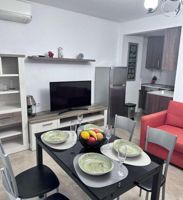 Salou City Centre Apartment | Family-Friendly Stay at Apartamentos en Ramón