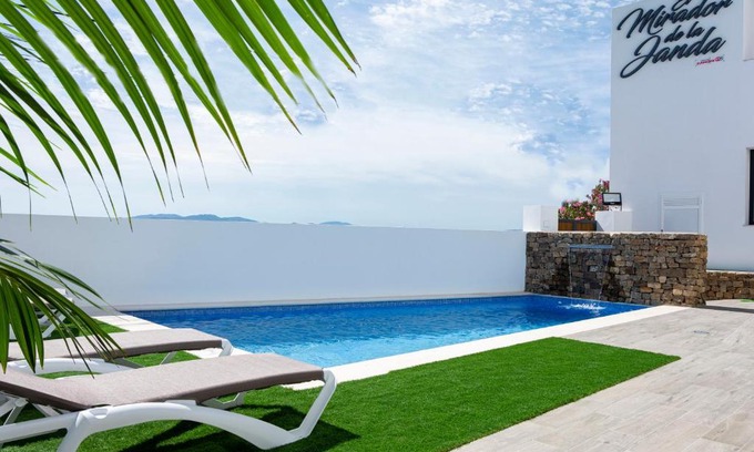 Benalup-Casas Vieja Apartment | Relaxing Oceanfront Apartments at El Mirador de la Janda
