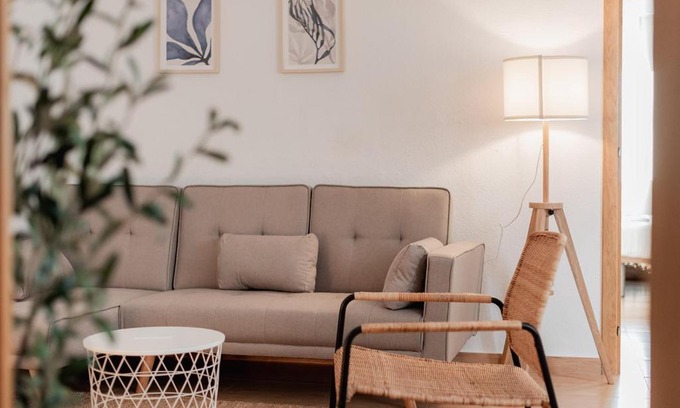 El Pla del Real Apartment | Cozy FV Flats Valencia - Mestalla: Pet & Child Friendly Stay