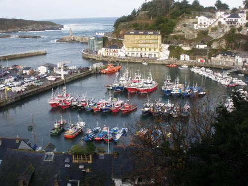 Luarca Apartment | Oceanfront Getaway at Apartamentos La Capitana, Rated 8.6