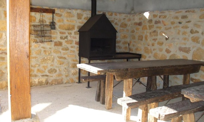 Totero Apartment | Family-Friendly Getaway at Apartamentos La Corraliza