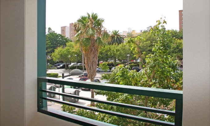 Ciutat de les Arts i les Ciencies Apartment | Discover Family-Friendly Apartamentos Las Ciencias F