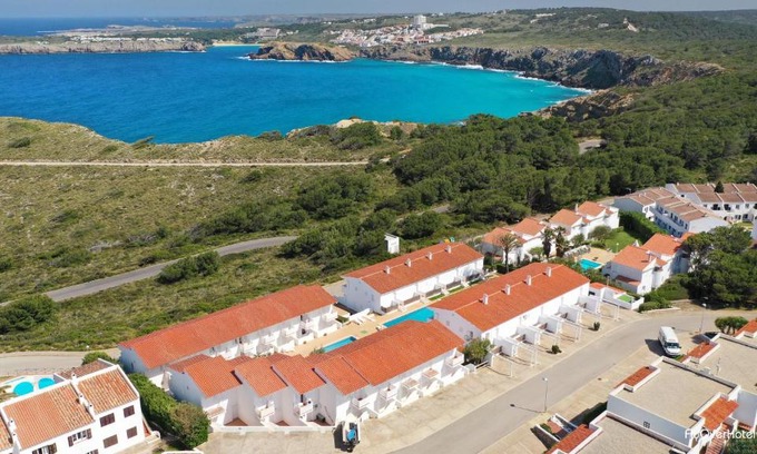 Son Parc Apartment | Oceanfront Apartamentos Las Pérgolas with Pool & Hot Tub