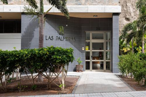 Lomo Quiebre Apartment | Oceanfront Apartamentos Las Palmeras with 10/10 Guest Rating