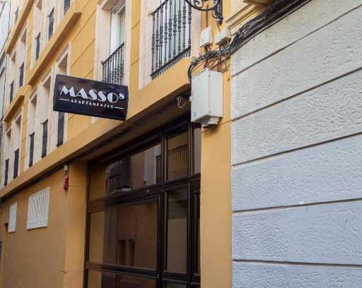 Albacete Apartment | Exceptional Apartamentos Massò: Family-Friendly Retreat