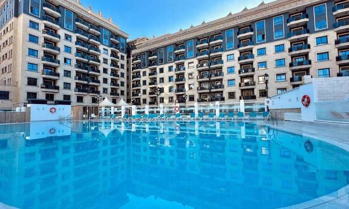 Fuengirola Apartment | Relaxing Oceanfront Retreat at Apartamentos Nuriasol