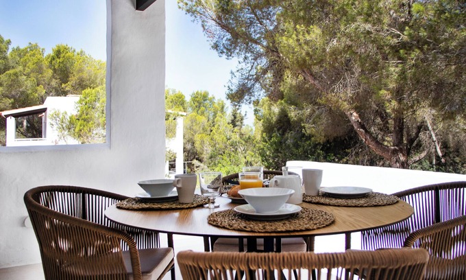 Calo de Sant Agusti Apartment | Experience Oceanfront Bliss at Apartamentos Pinomar