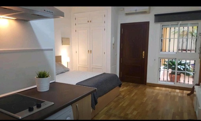 La Merced Apartment | Family-Friendly Apartamentos S&A in Málaga Center