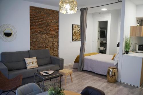 Plasencia Apartment | Pet-Friendly Suites at Apartamentos Cariátide - Rated 9/10