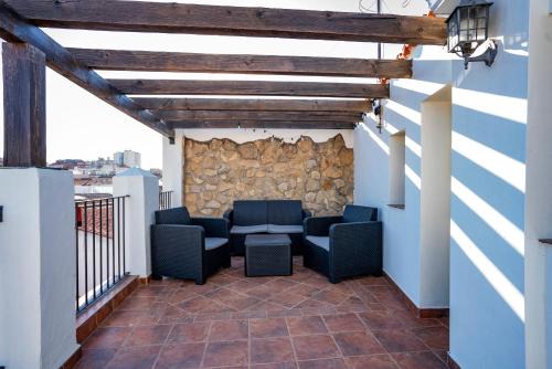Santa Clara Apartment | Explore Centro Histórico at Apartamentos Turísticos Cáceres