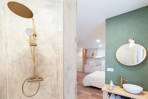 Santiago de Vigo Apartment | Central Fátima Apartments in Vigo with Family-Friendly Amenities