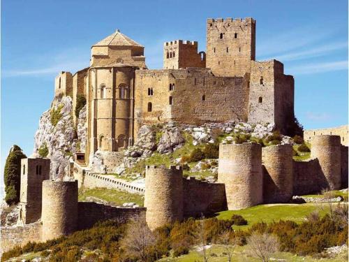 Fontellas Apartment | Discover Apartamentos Turísticos Mallos de Huesca: Family-Friendly Retreat