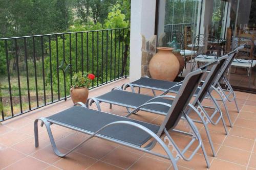 Valbona Apartment | Family-Friendly Getaway at Apartamentos Turisticos Sanahuja
