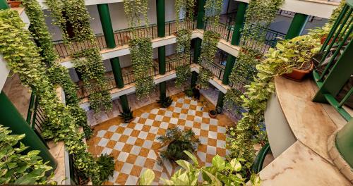 Parque Alcosa Apartment | Family-Friendly Stay at Apartamentos Vértice Bib Rambla