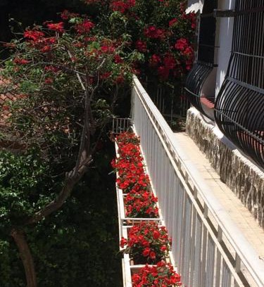 Carihuela Apartment | Family-Friendly Apartamentos Villa Mar 13 in Torremolinos