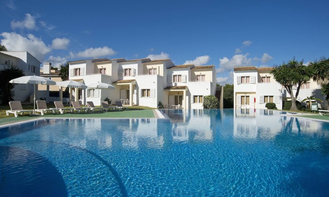 Cala Mandia Apartment | Relaxing Oceanfront Escape at Apartamentos Vista Alegre