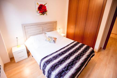 Prats Apartment | Family-Friendly Stays at Apartaments Ashome - Rated 9.2/10