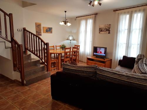 Camprodon Apartment | Family-Friendly Stay at Apartaments Cal Noi - 8.8/10 Rated