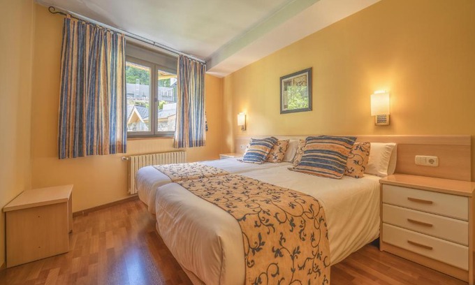 Encamp Apartment | Pet-Friendly Apartaments Del Meligar with High Guest Ratings