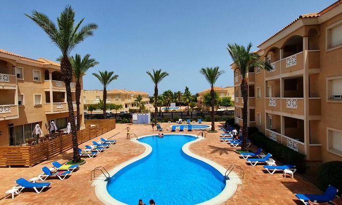 Riumar Apartment | Oceanfront Comfort at Apartamentos Las Dunas-B