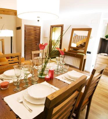 Taull Apartment | Highly Rated Apartaments Petit Saüc with Hot Tub Access