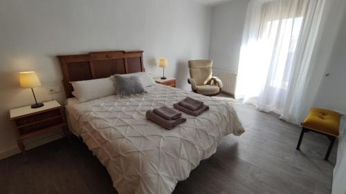 Batea Apartment | Discover CAL PARRO: Guest Rated 9/10 with Private Pool