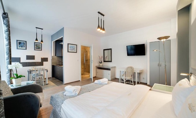 Zamosc Apartment | Top-Rated Apartamenty Łozówka: Perfect for Families!