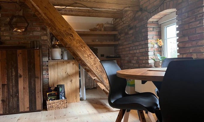 Komarno Apartment | Guest Rated: Apartamenty 3 Pory Roku for Families & Pets