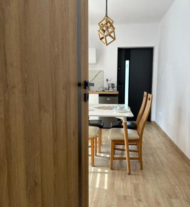 Czorsztyn House | Relaxing Getaway at Adamcykówka: Jacuzzi & Sauna Included