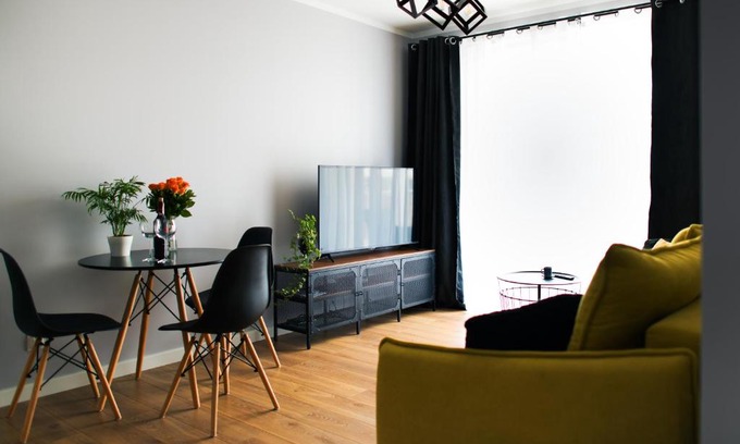 Koszalin Apartment | Exceptional Cypryjskie Loft Apartments: Family & Accessible Stays