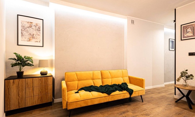 Stare Miasto Apartment | Discover Garbary 12: Family-Friendly Apartment Awaits