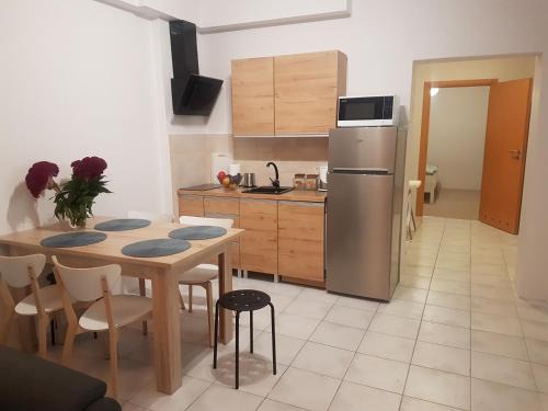 gmina Obrazow Apartment | Guest Rated: Pluszak Apartments with Pet-Friendly Amenities
