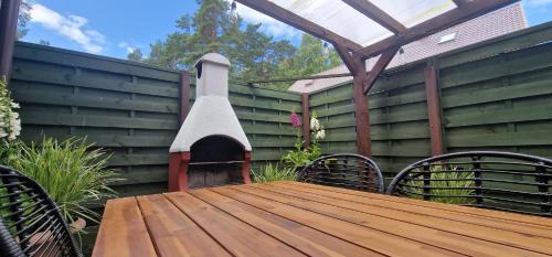 Debki House | Apartamenty Liliowy Zakątek