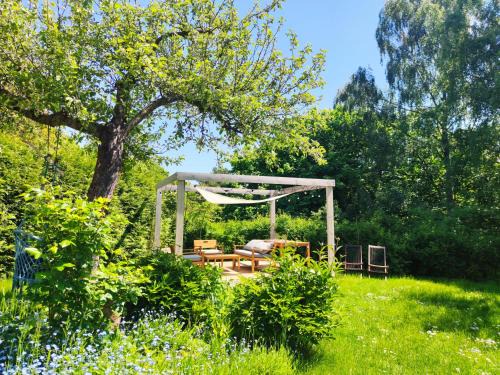 Redlowo Apartment | Relaxing Stay at Apartamenty Miły - Gdynia Redłowo, 4-Star