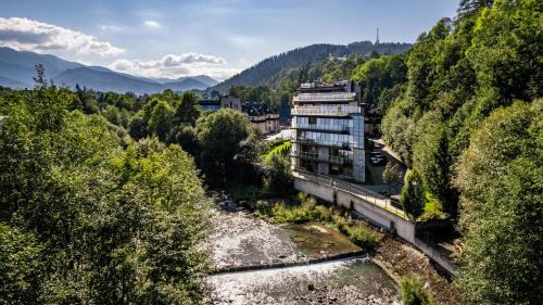 Zakopane Apartment | Family-Friendly Retreat at Apartamenty Sun & Snow Ciągłówka